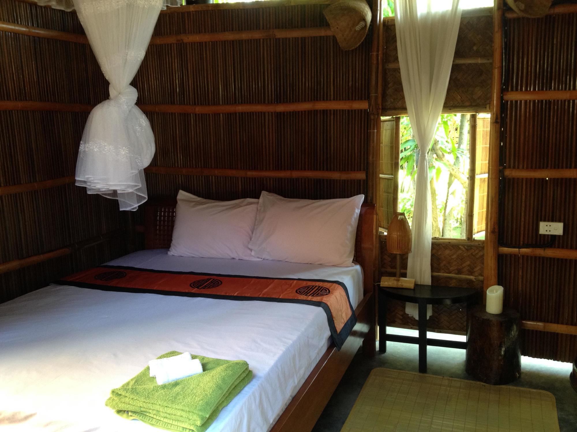 Hotel Under The Coconut Tree Hoi An Zewnętrze zdjęcie